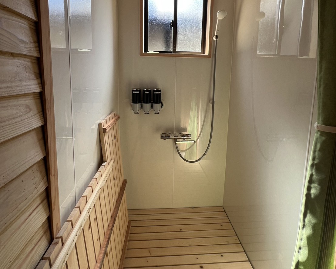 シャワールーム